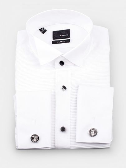 Белая сорочка с чёрными пуговицами и полосками